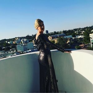 Ombré dark brown and black Floor length Calvin Klein sequin gown size 6